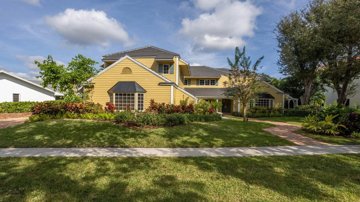 Boca Bath & Tennis Residence photo 4