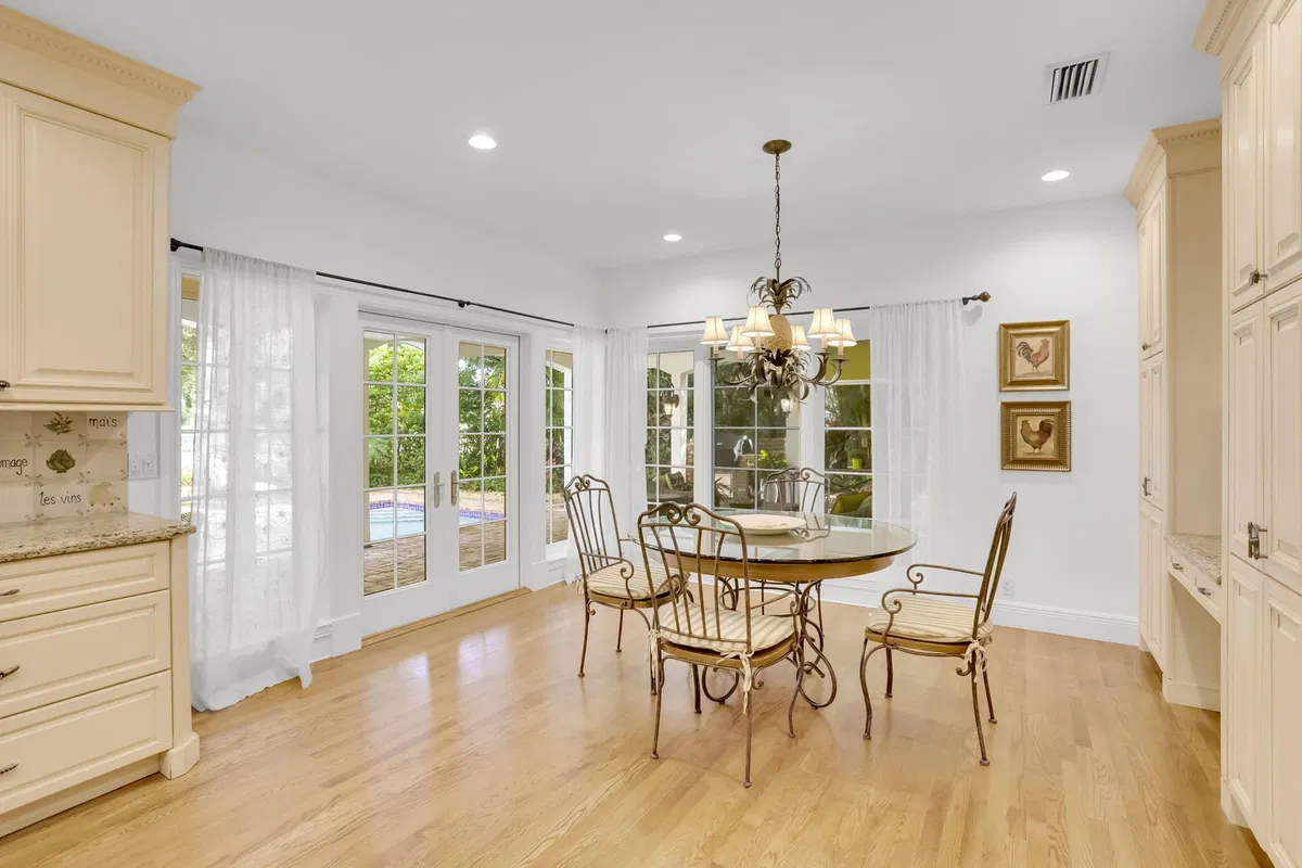 Boca Bath & Tennis Residence photo 37