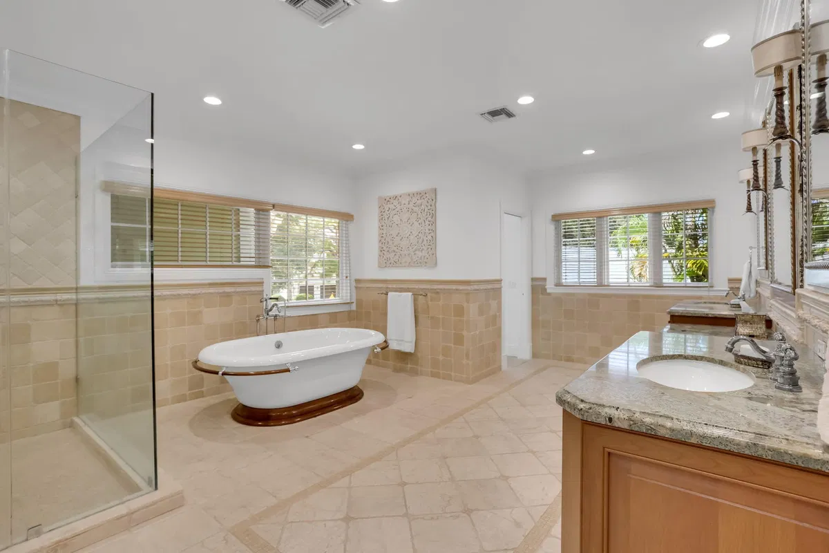 Boca Bath & Tennis Residence photo 61