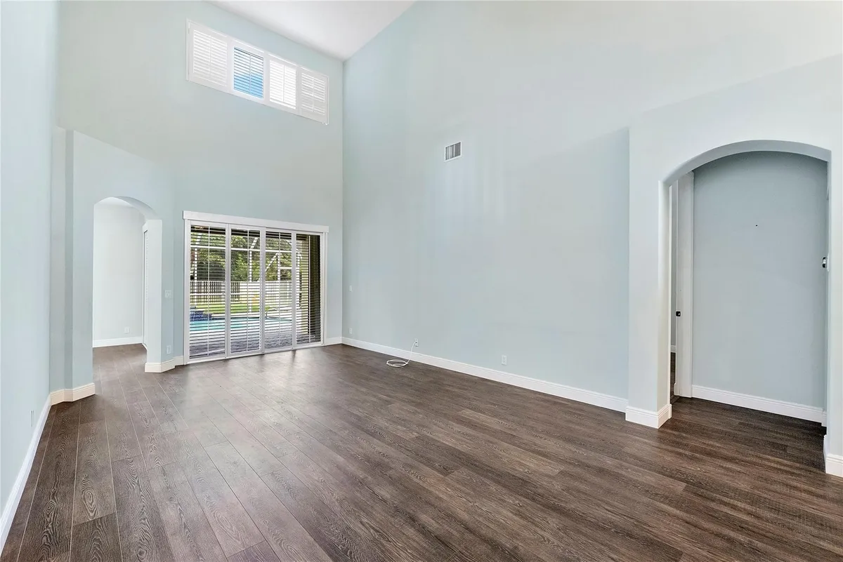  Residence photo 10