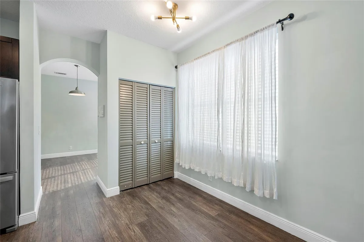  Residence photo 22