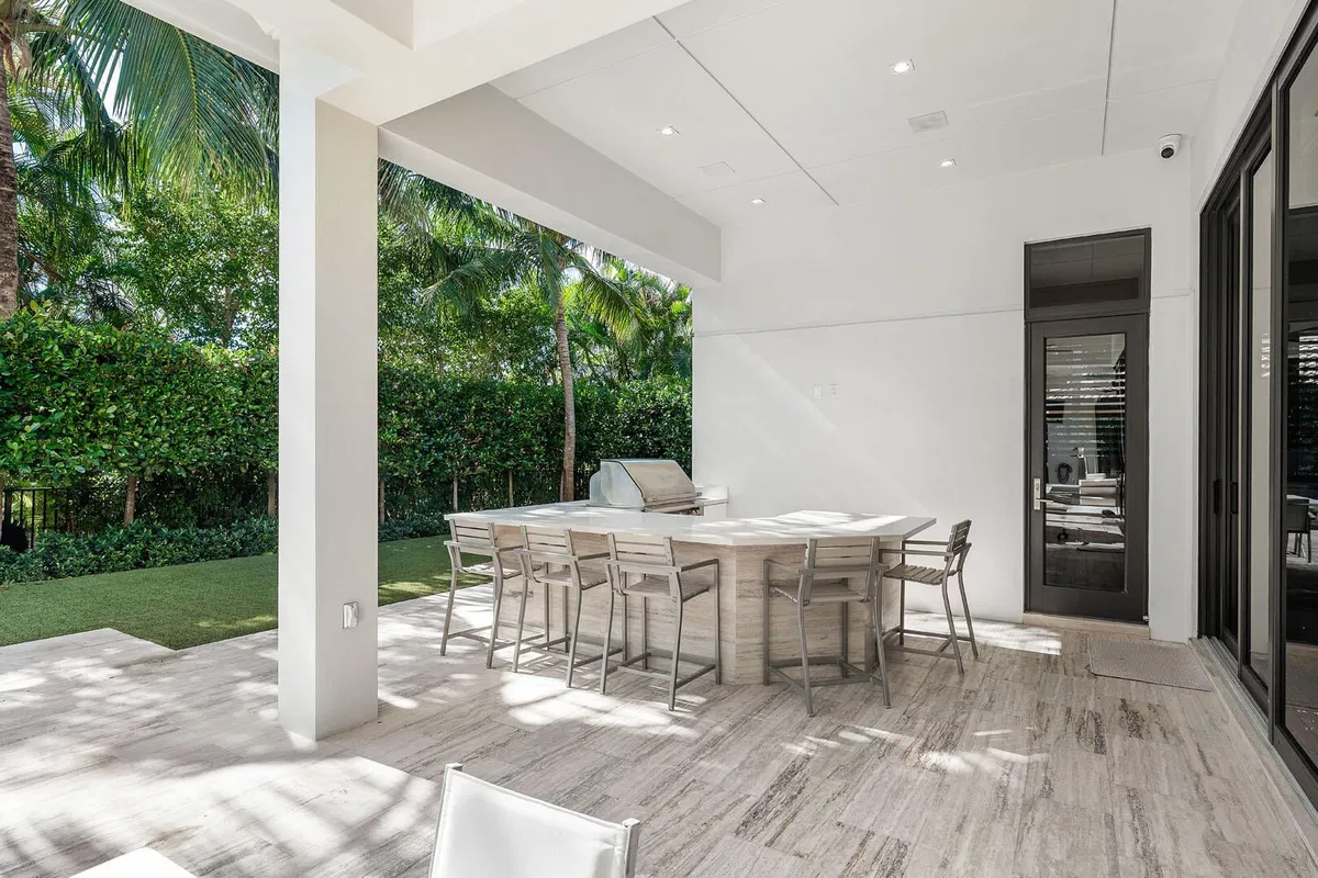 Royal Palm Yacht and Country Club Residence photo 34