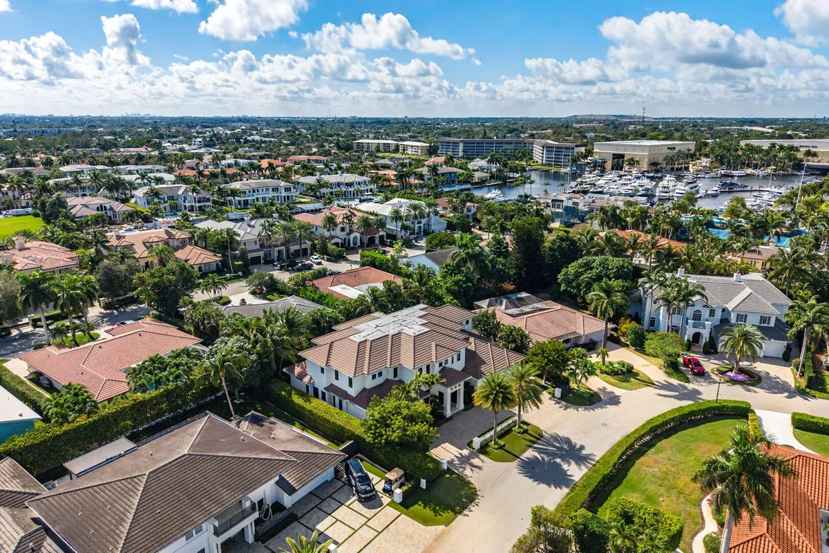 Royal Palm Yacht and Country Club Residence photo 88