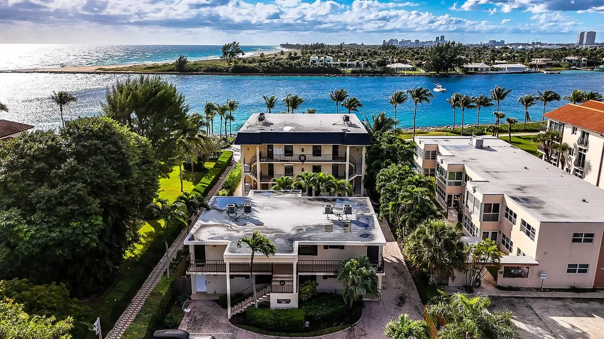 Singer Island Unit 2 photo 22