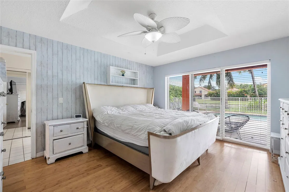 Residence photo 4