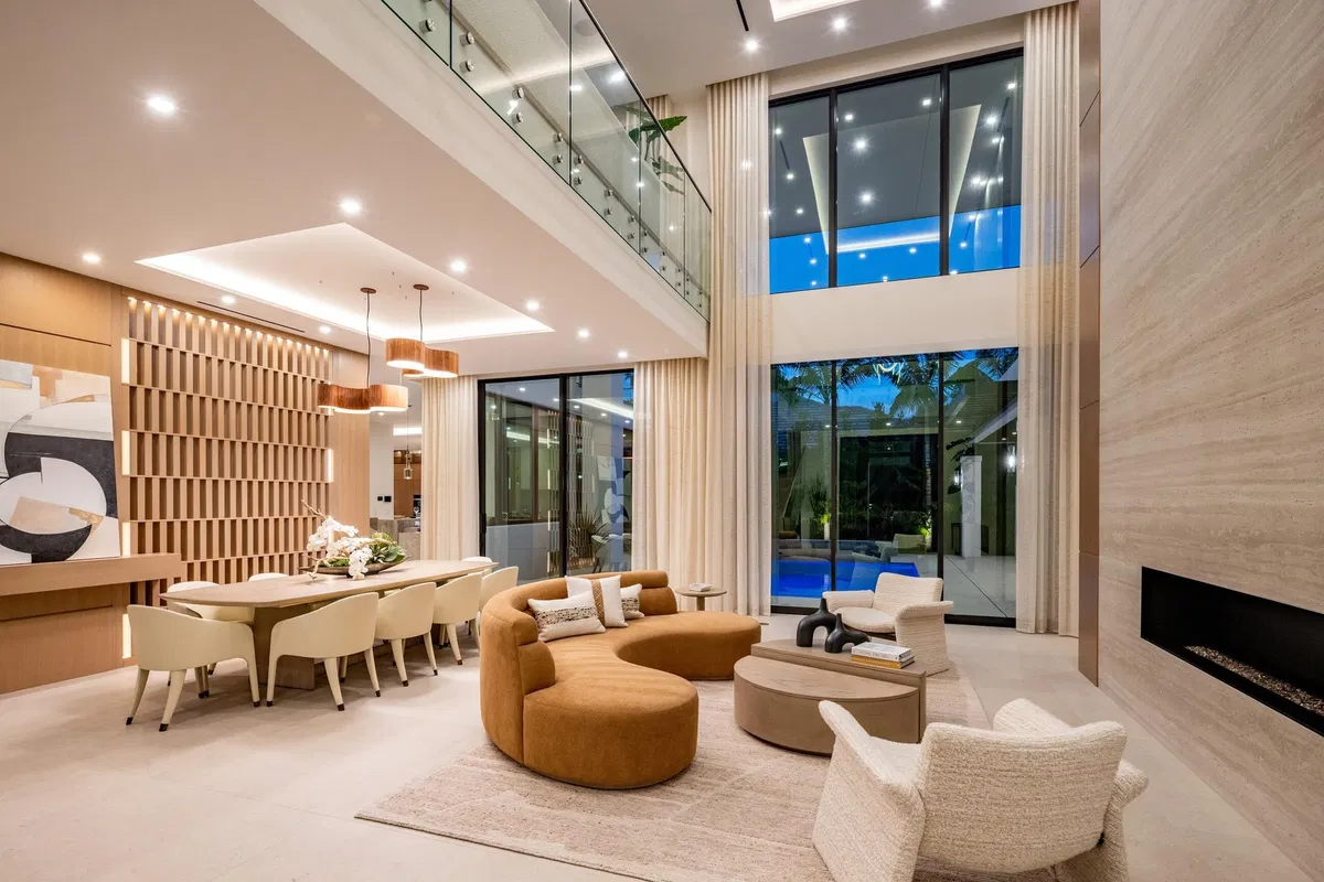 Royal Palm Yacht and Country Club Residence photo 7