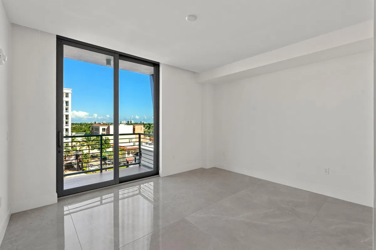 Royal Palm Residences Boca Raton Unit 604 photo 19