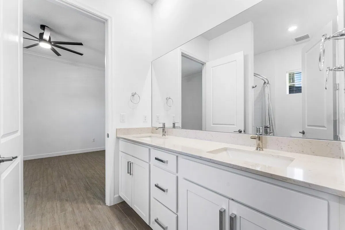 Residence photo 28