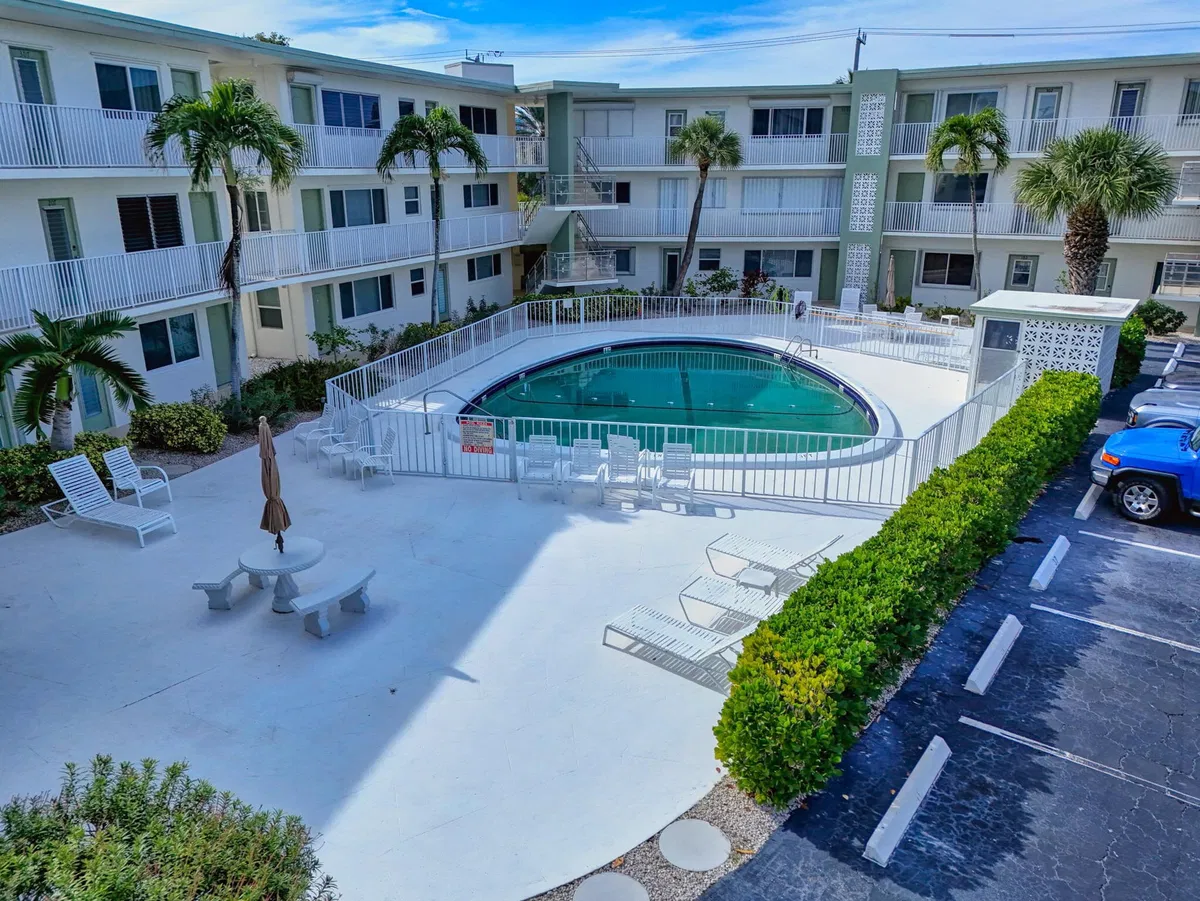Singer Island Unit 223