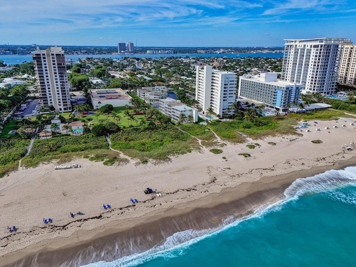 Singer Island Unit 223 photo 4