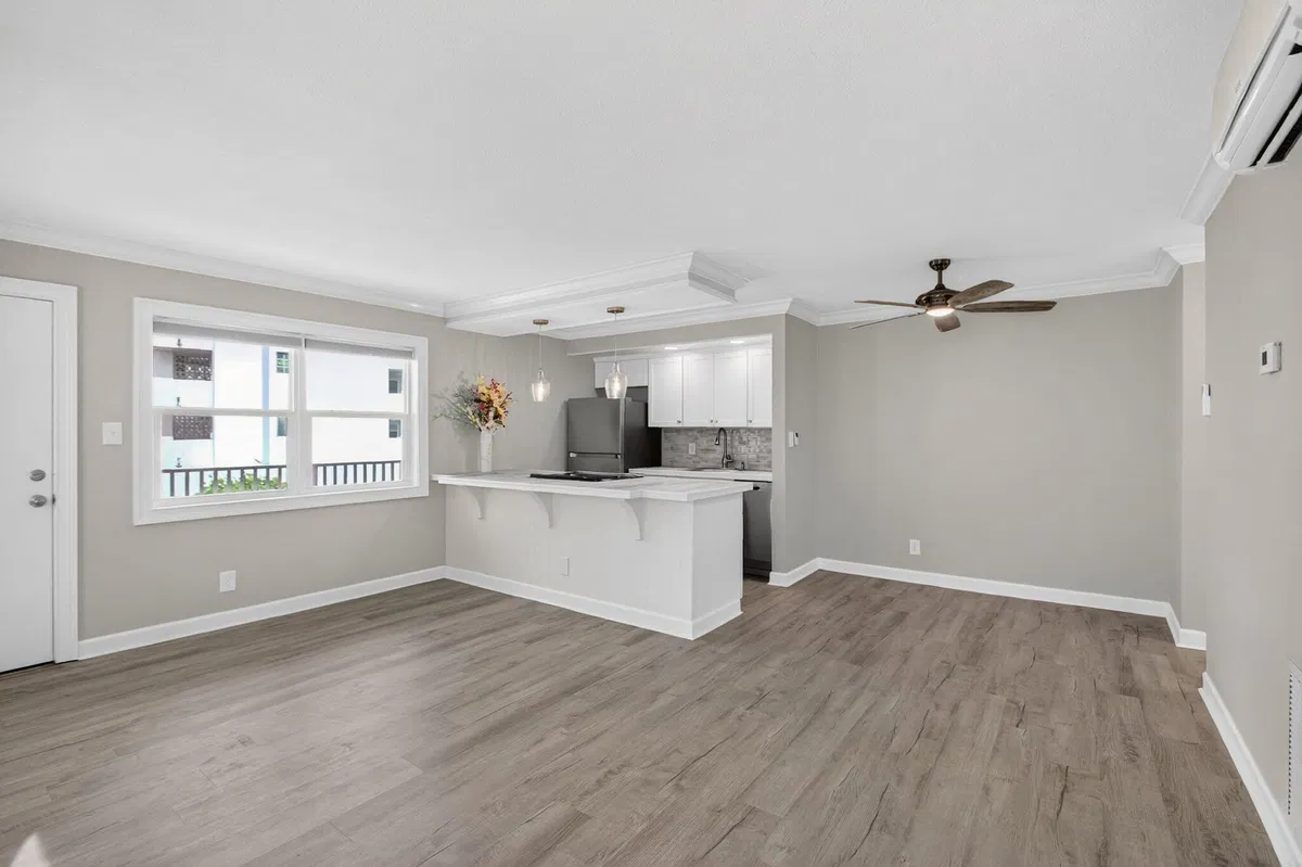 Singer Island Unit 223 photo 7