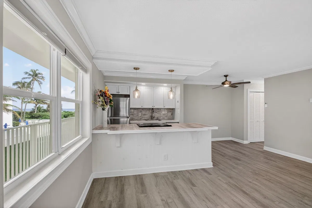 Singer Island Unit 223 photo 10