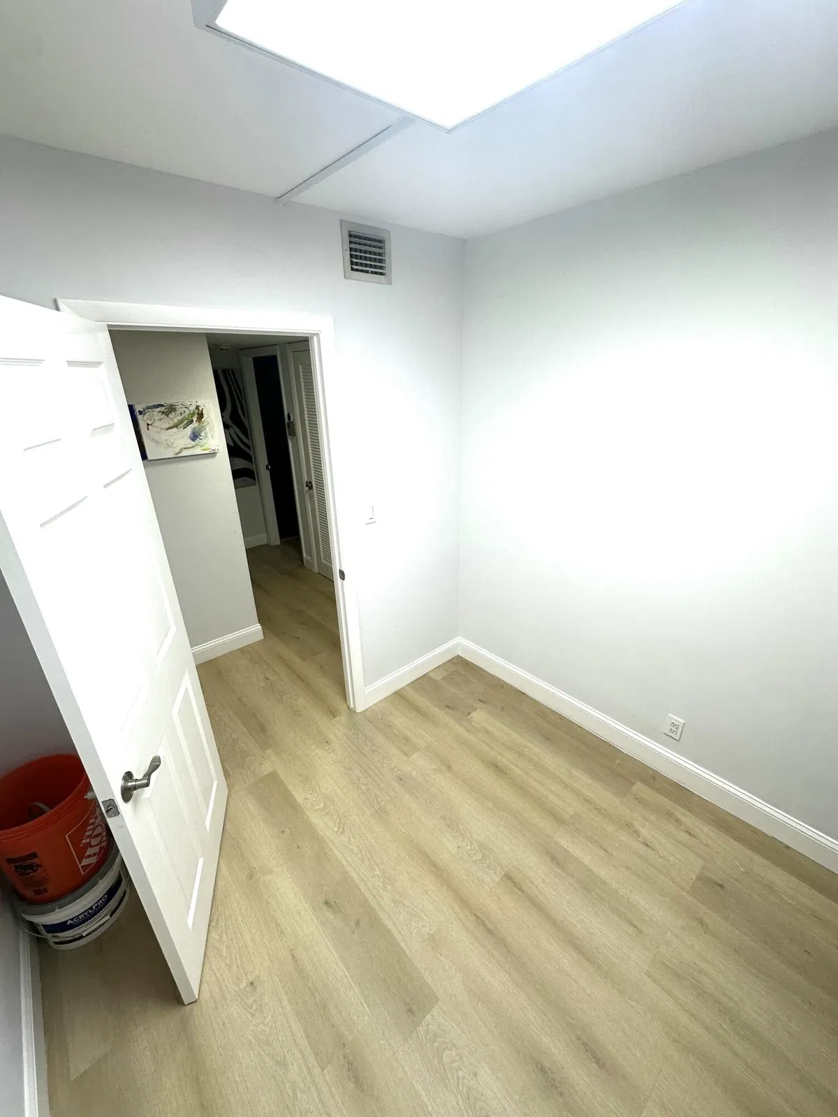  Unit 409 photo 7