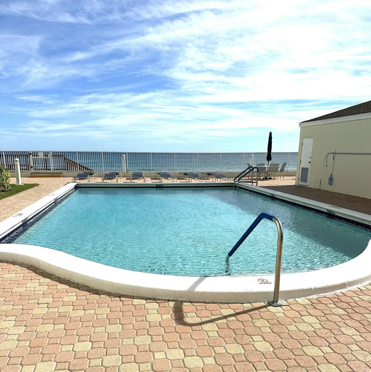  Unit 409 photo 16