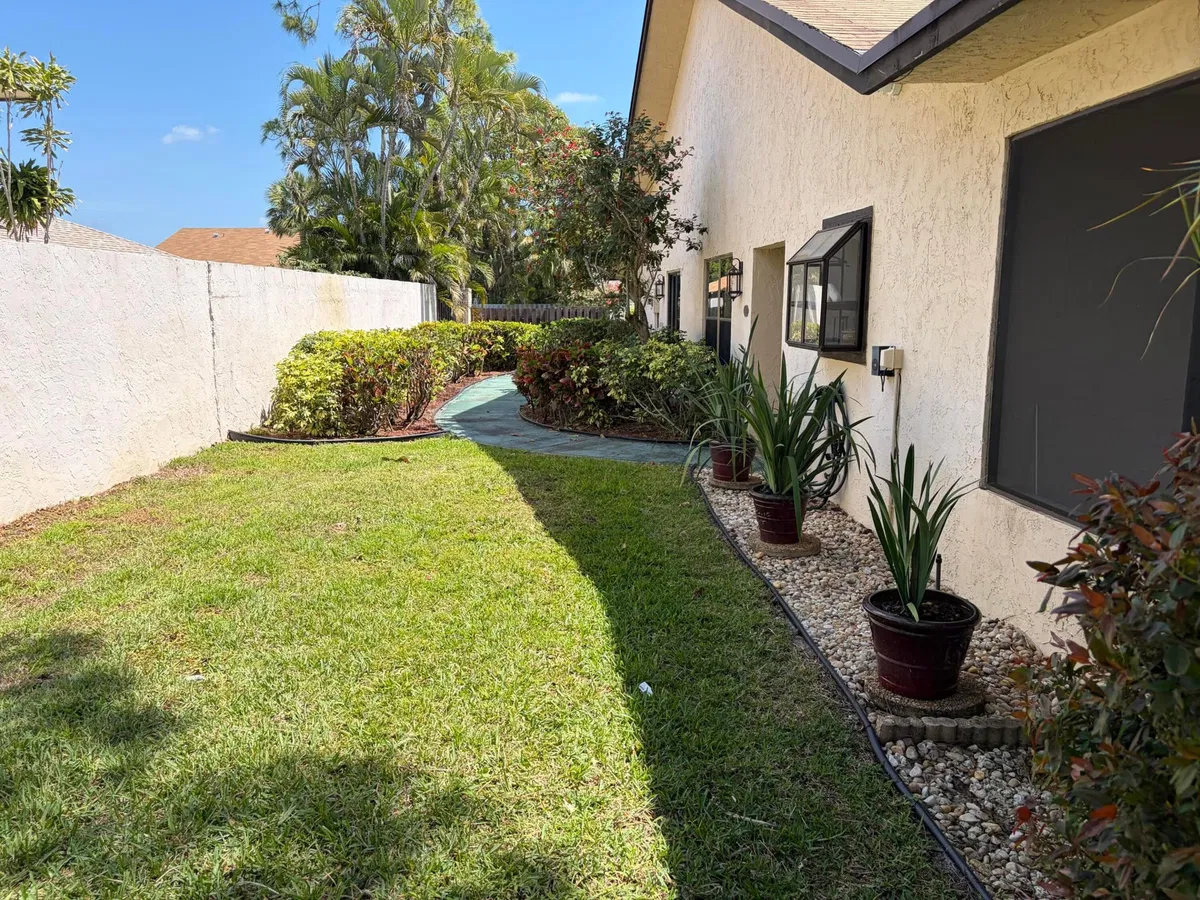 Residence photo 34