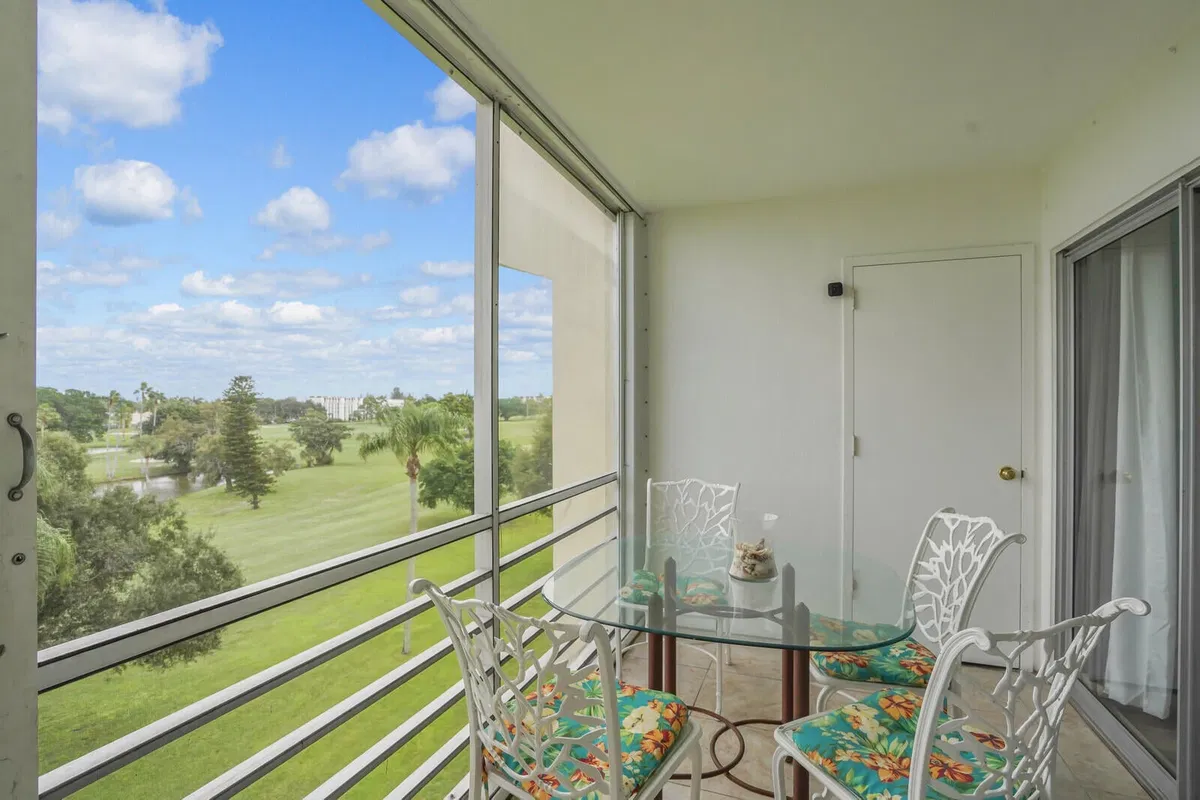 Unit 503 photo 25