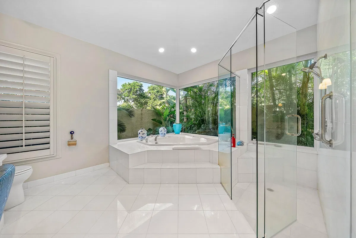 Frenchman's Creek Residence photo 34
