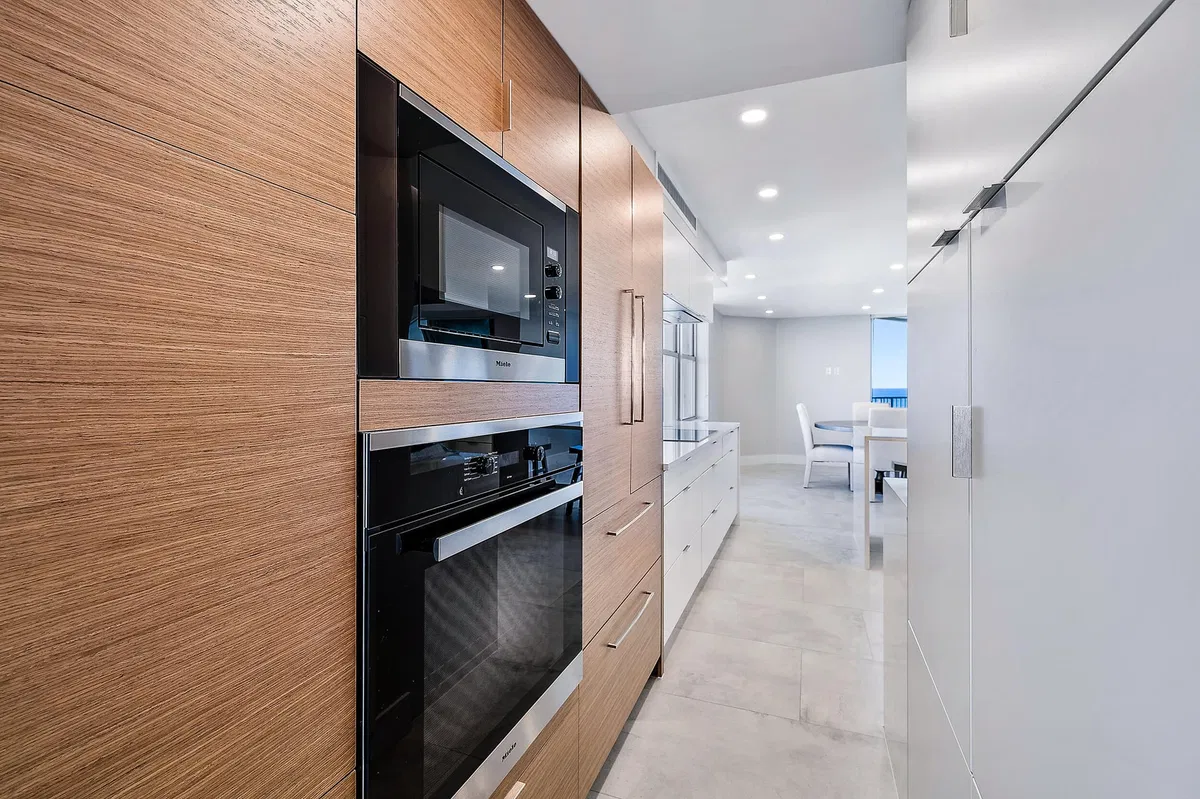 Corniche Singer Island Unit 2003 photo 10