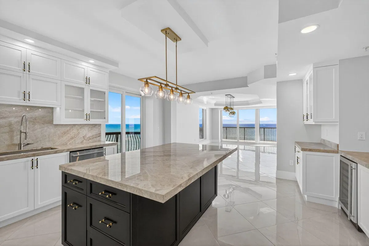 Via Delfino Condominium Unit 1201 photo 4