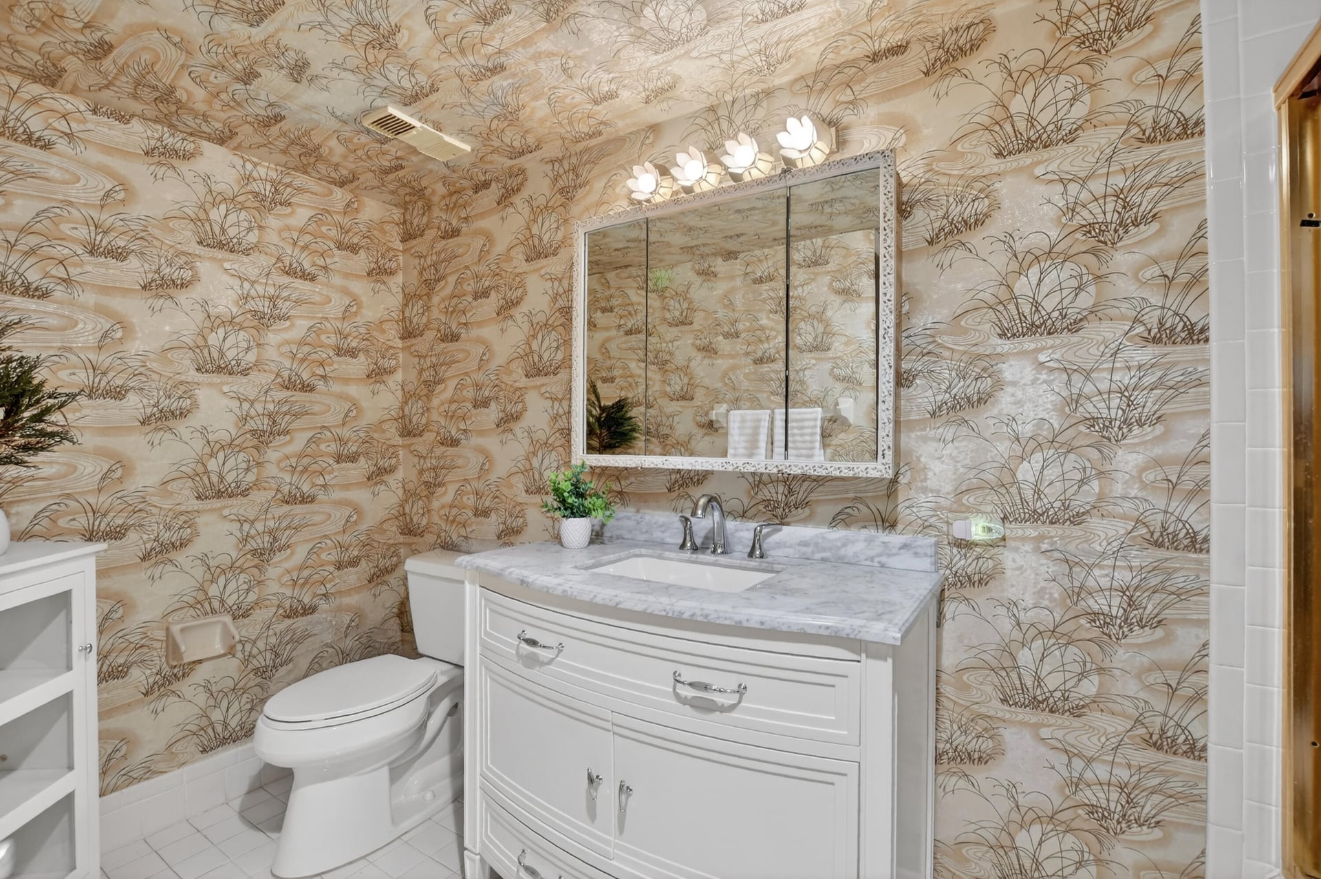 Unit 205 photo 19