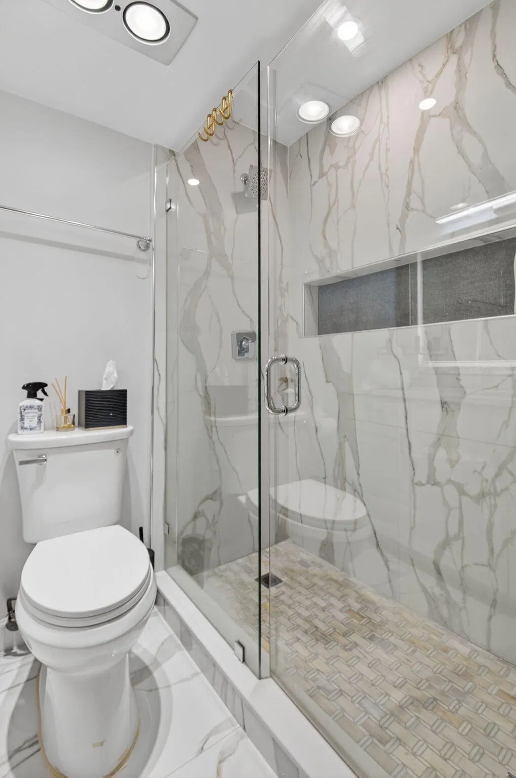 Unit 312 photo 25