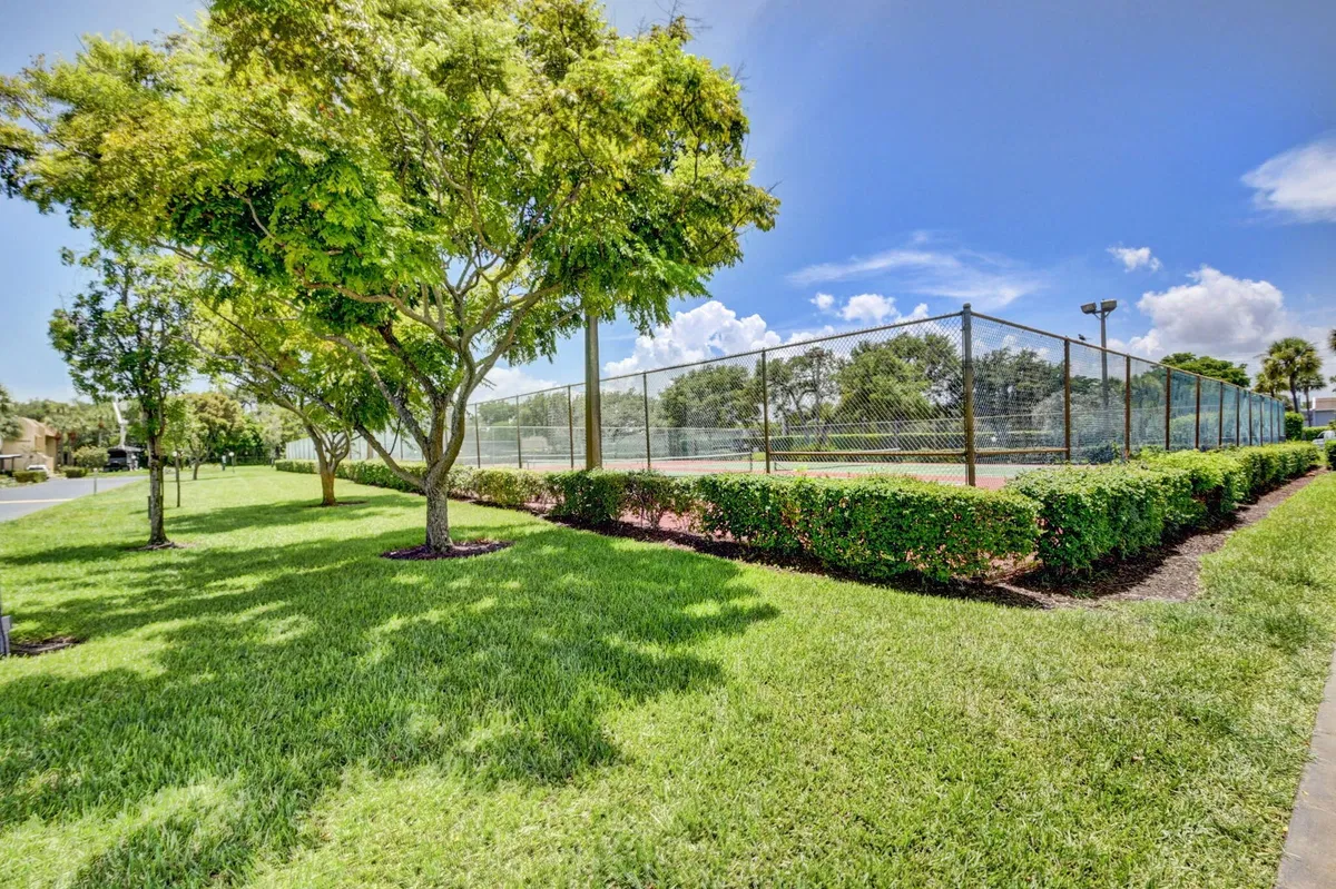 Unit 312 photo 40