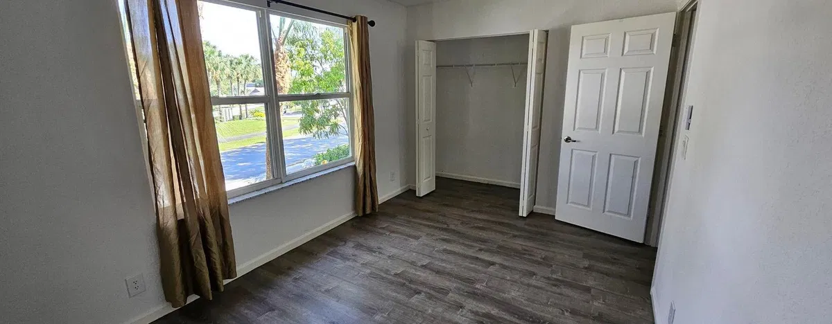 Residence photo 4