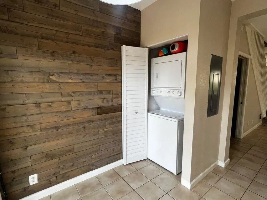 Residence photo 10