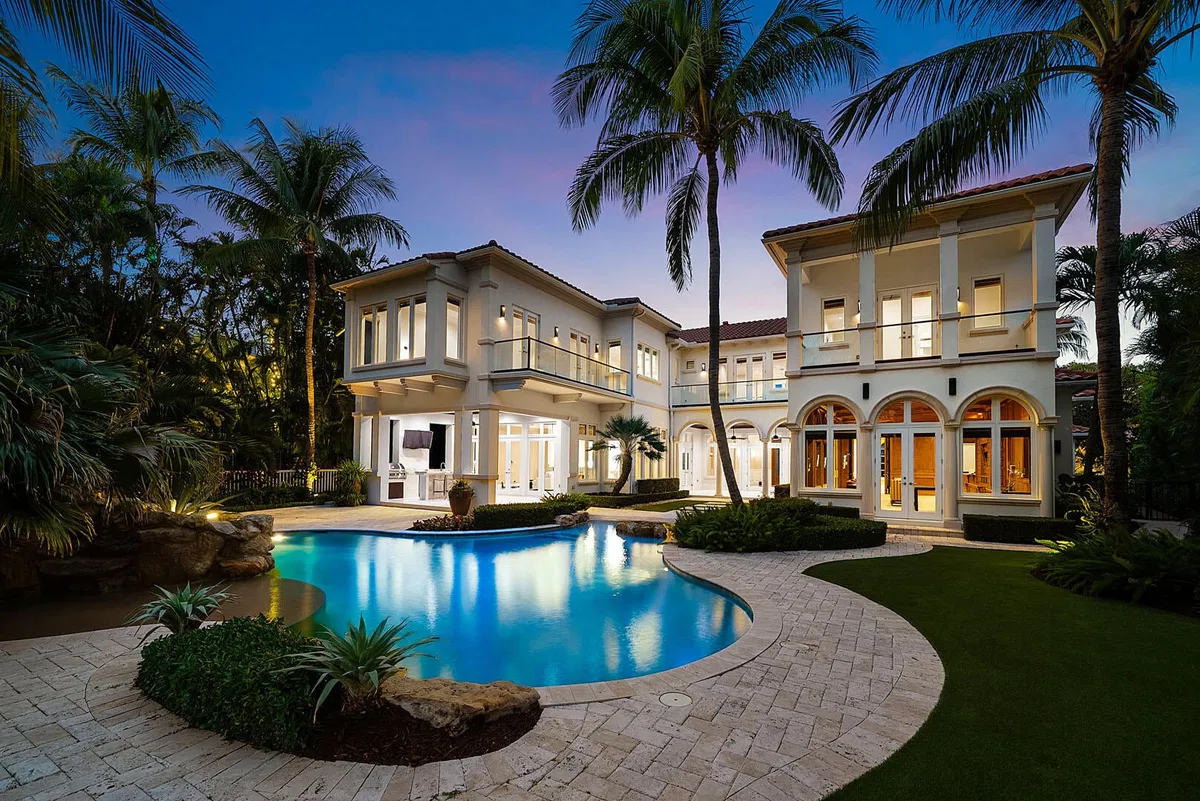 Royal Palm Yacht and Country Club Residence photo 4