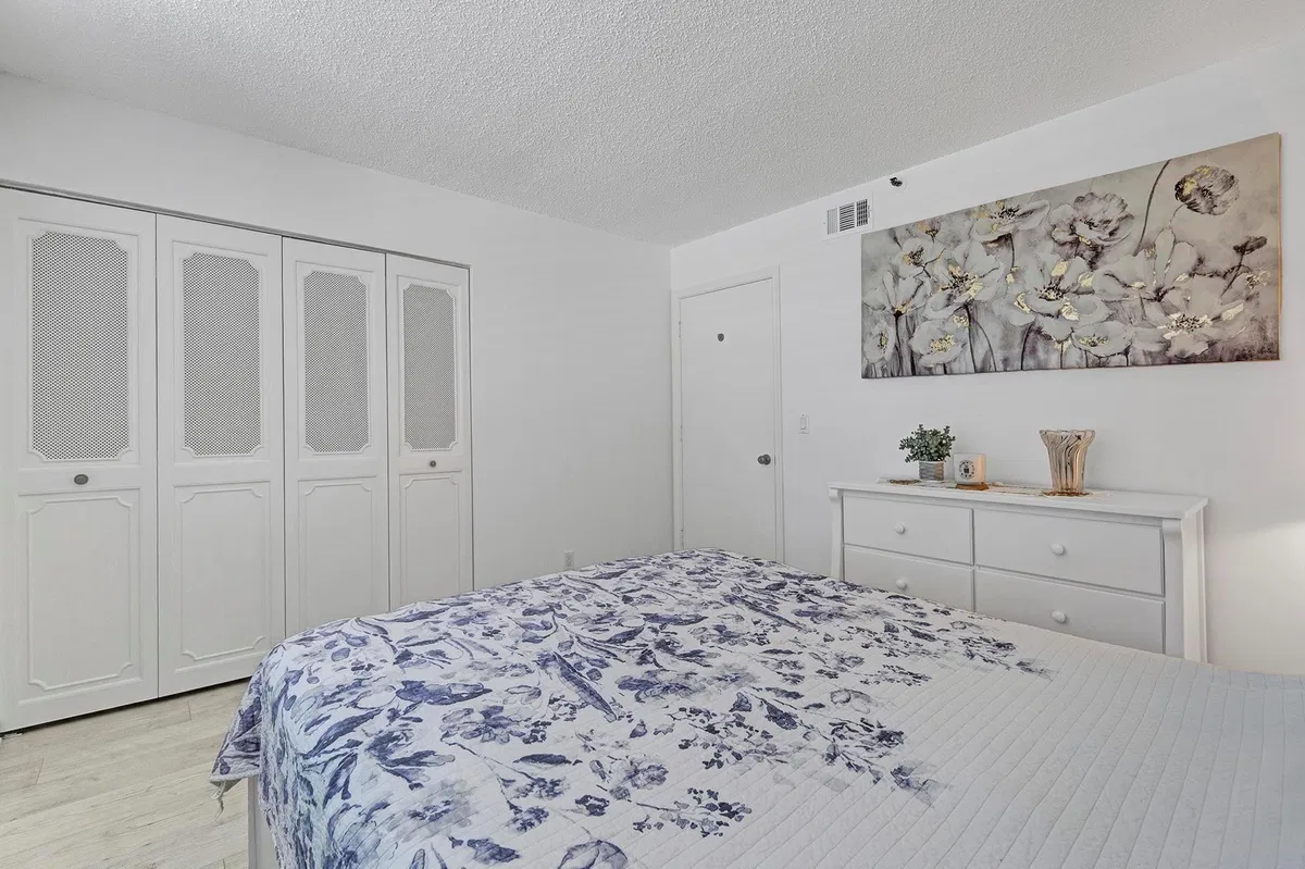  Unit 202 photo 22