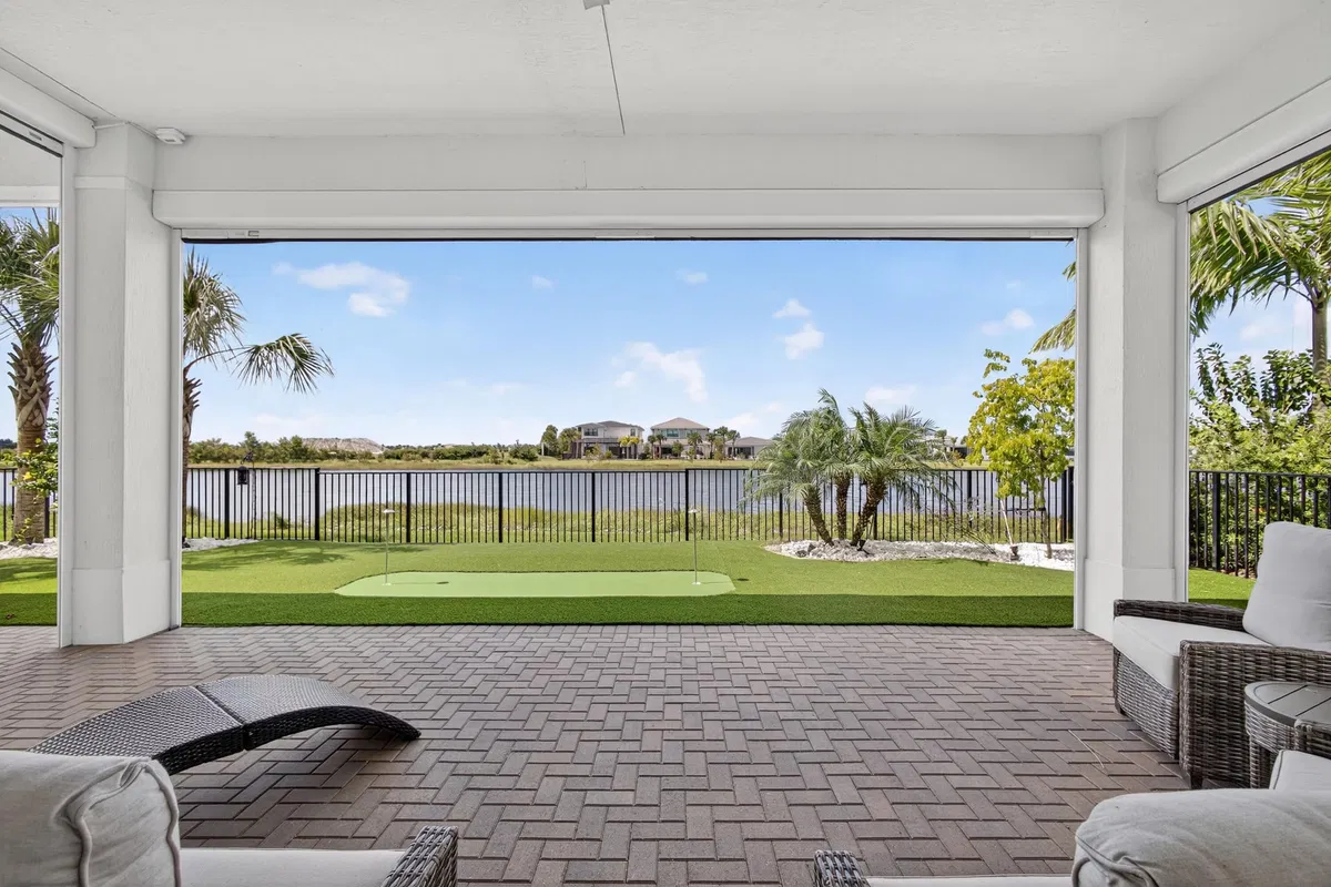 Avenir Residence photo 40