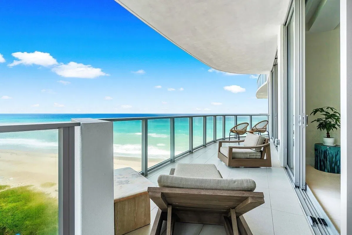 Amrit Ocean Resort & Residences Unit H1602 photo 31