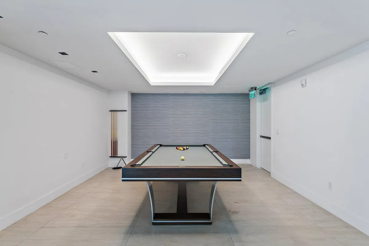 Amrit Ocean Resort & Residences Unit H1602 photo 37
