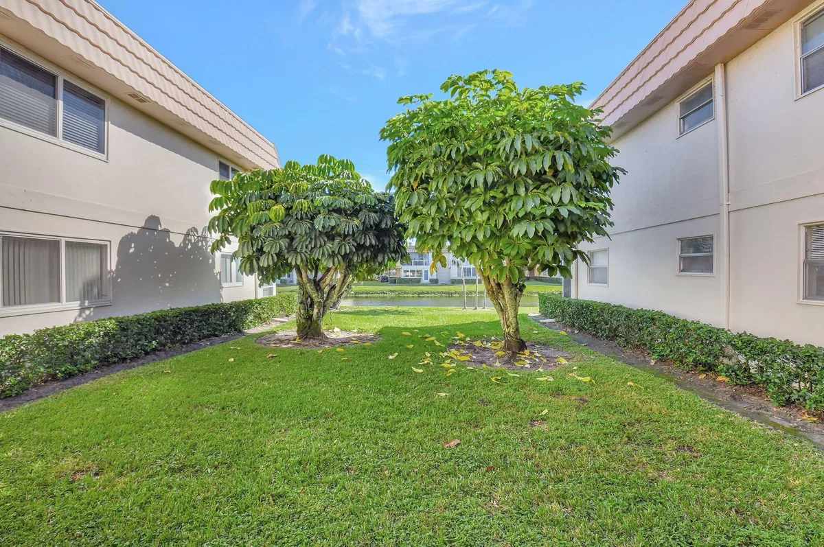 Residence photo 4
