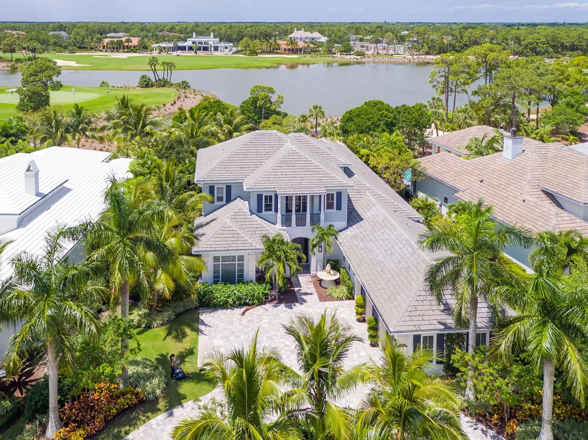 Old Palm Golf Club Residence