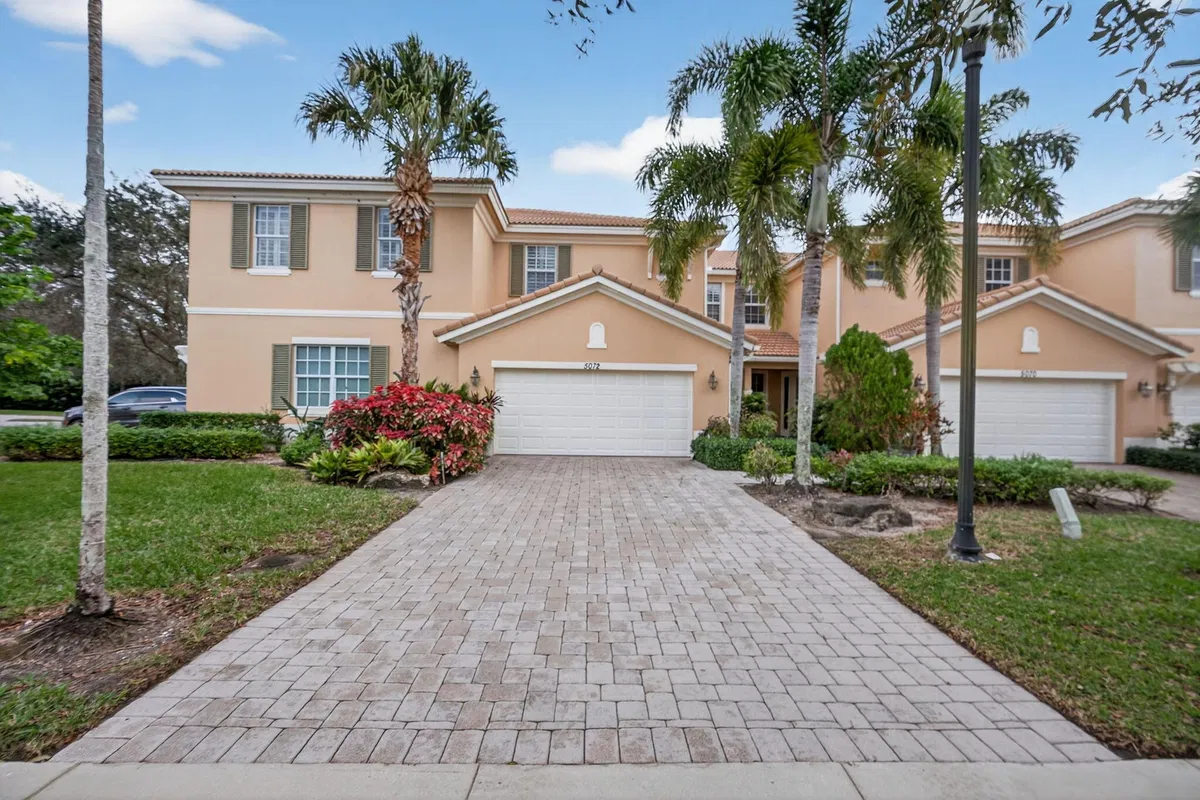 Paloma Palm Beach Gardens Residence