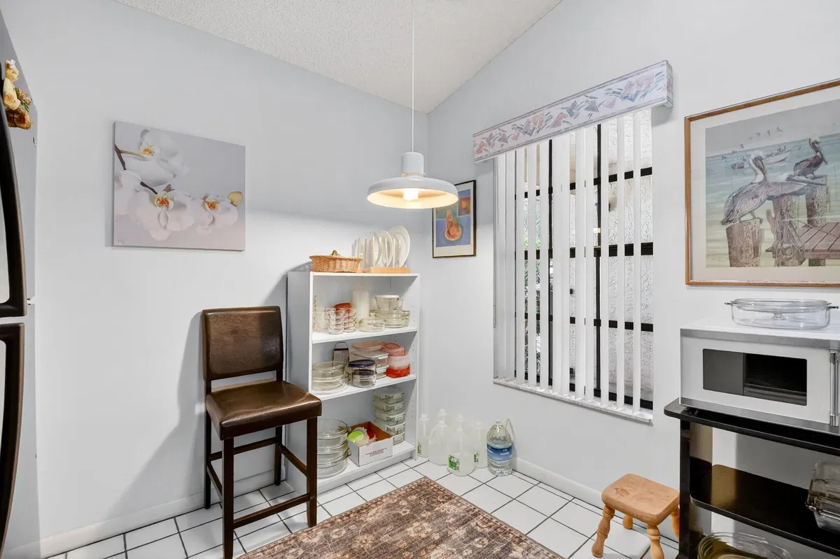 Residence photo 22