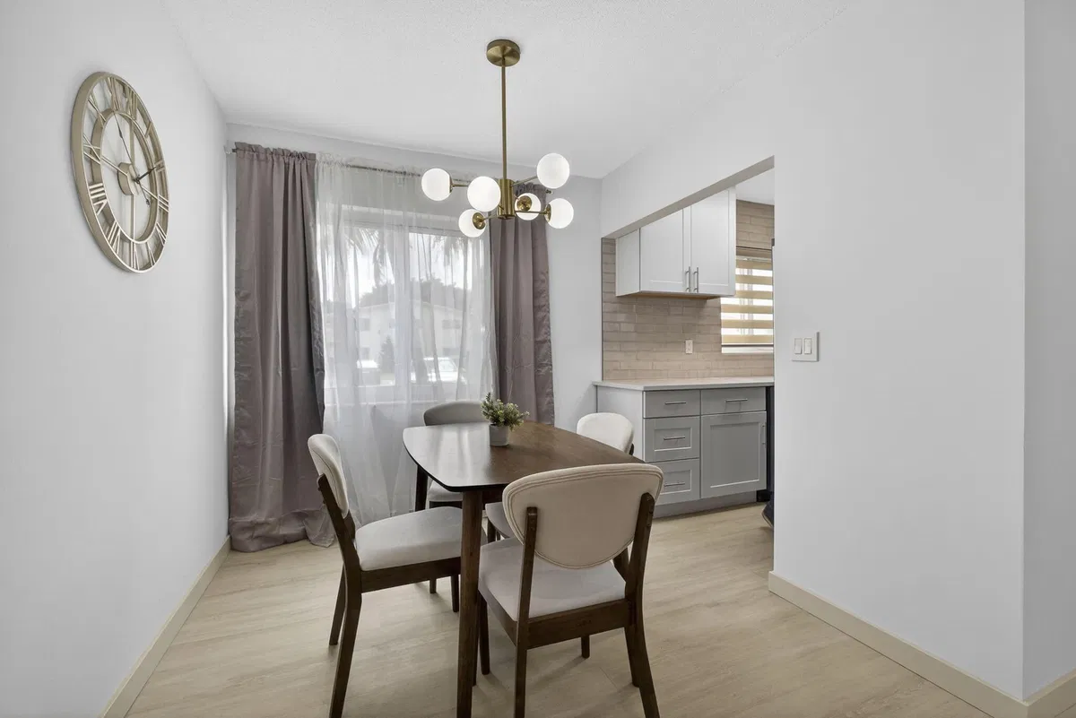  Residence photo 13