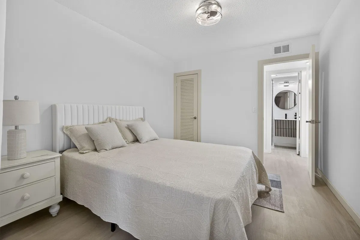  Residence photo 22