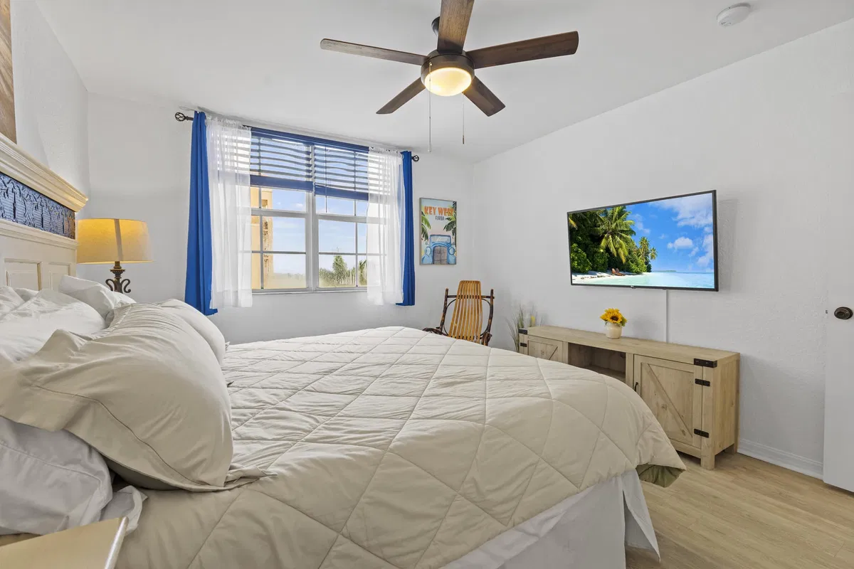 Flagler Pointe Unit 721 photo 16