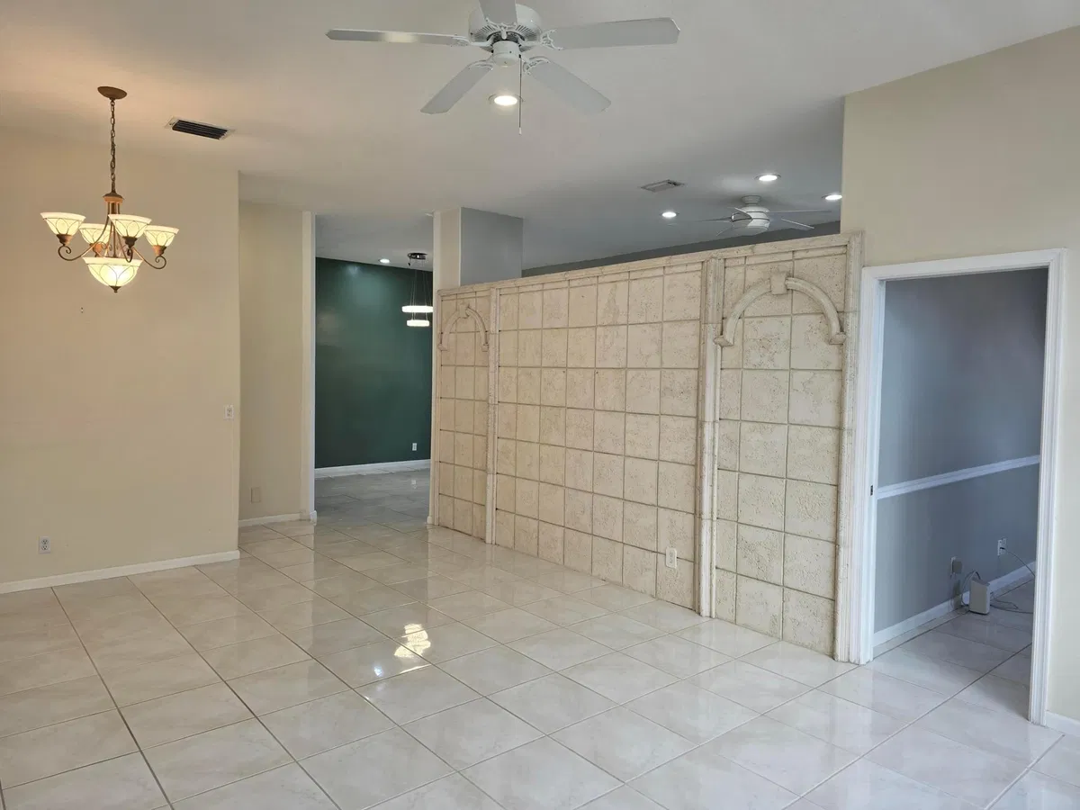 Residence photo 10