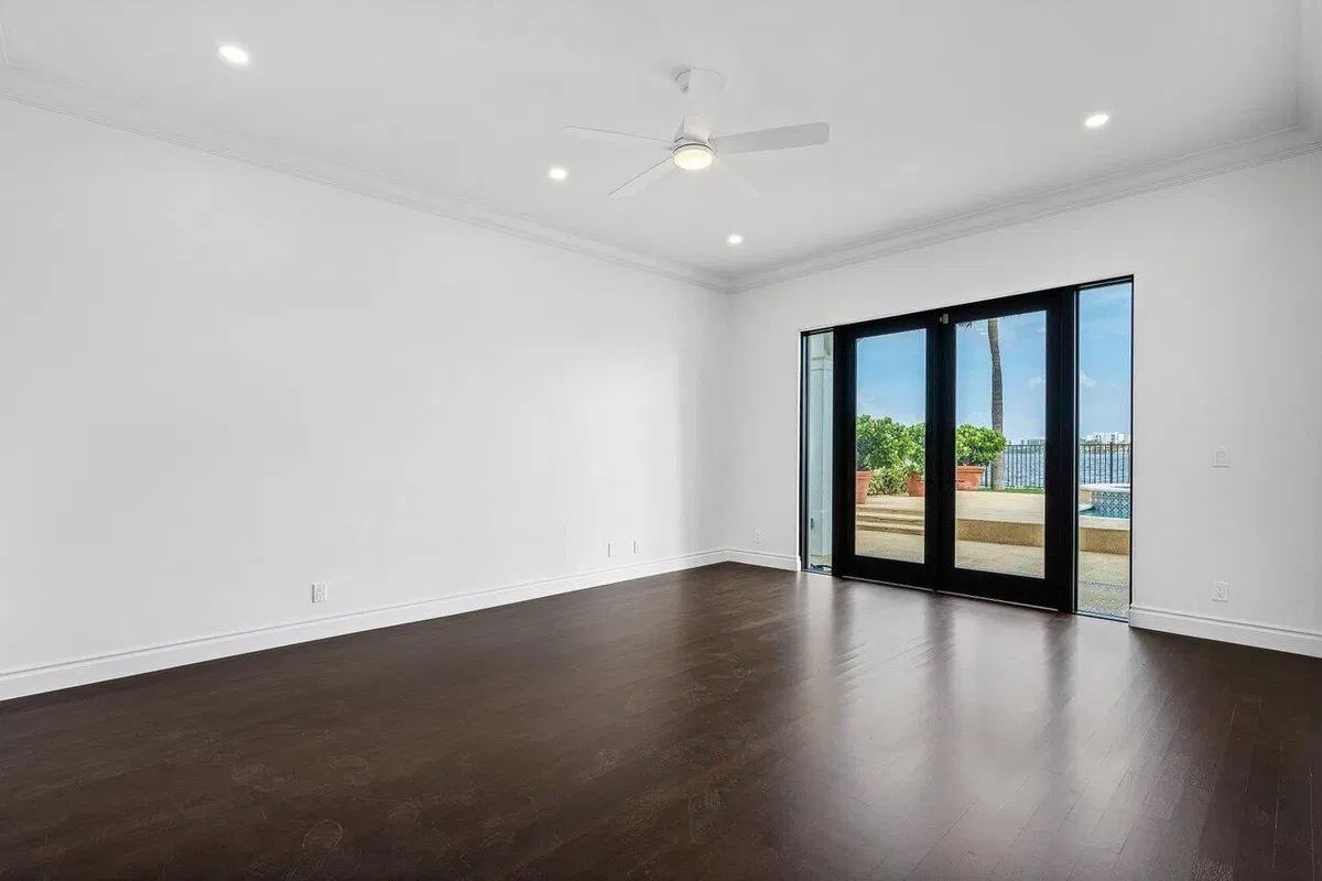 Residence photo 19