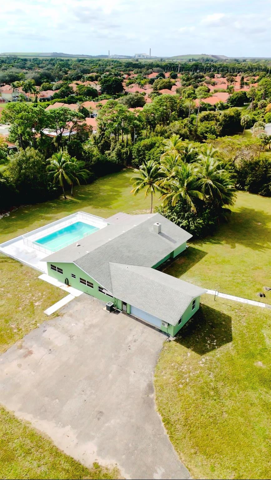 Residence photo 16