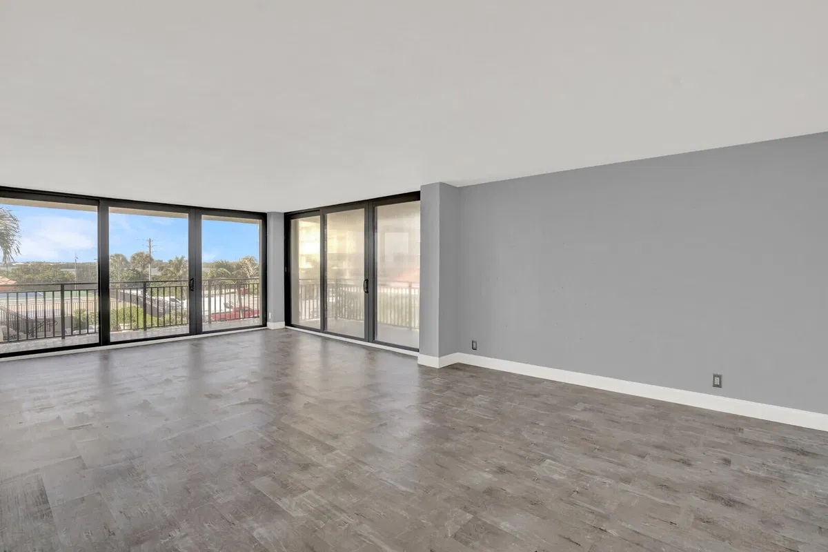 Singer Island Unit 1d photo 22