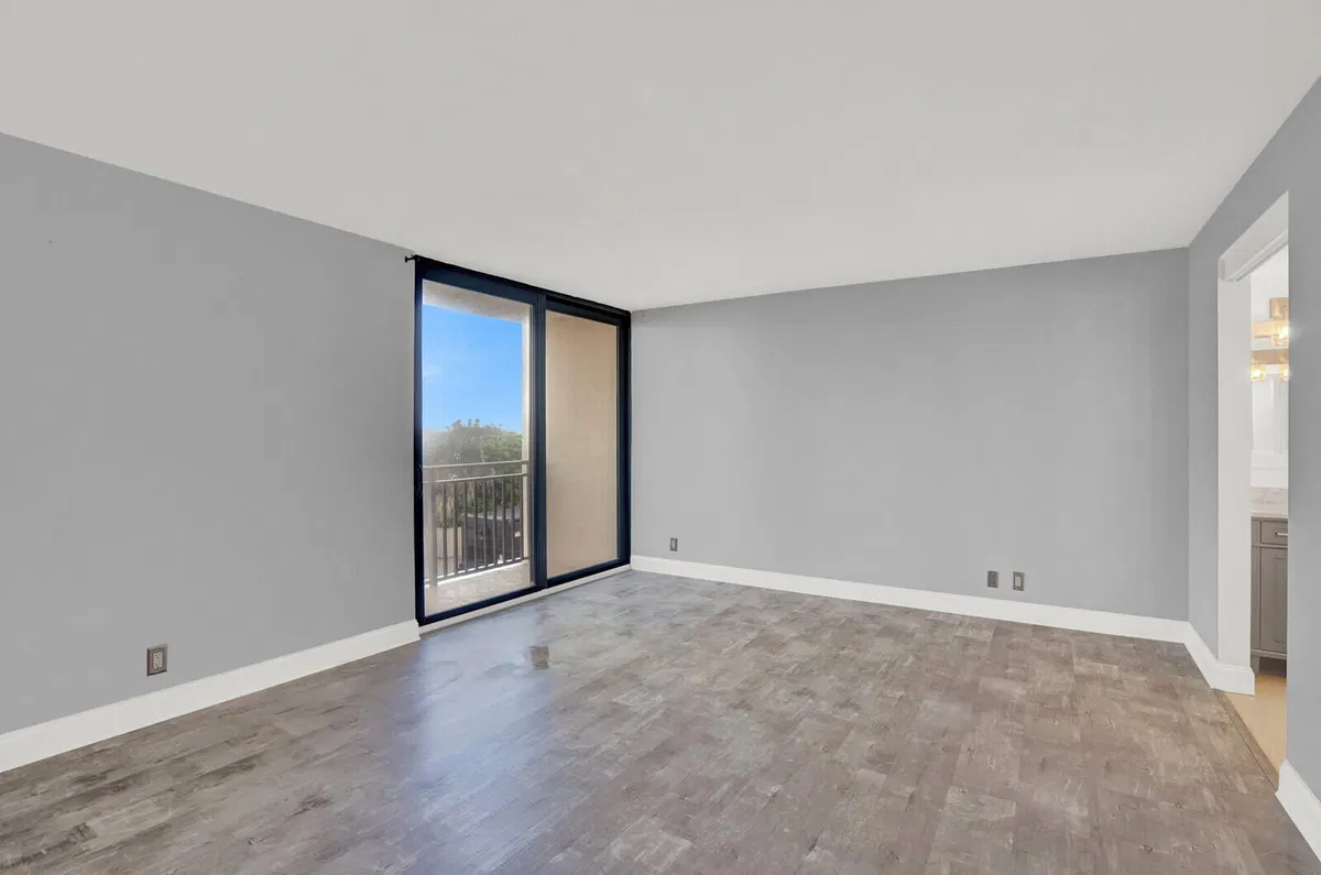 Singer Island Unit 1d photo 28