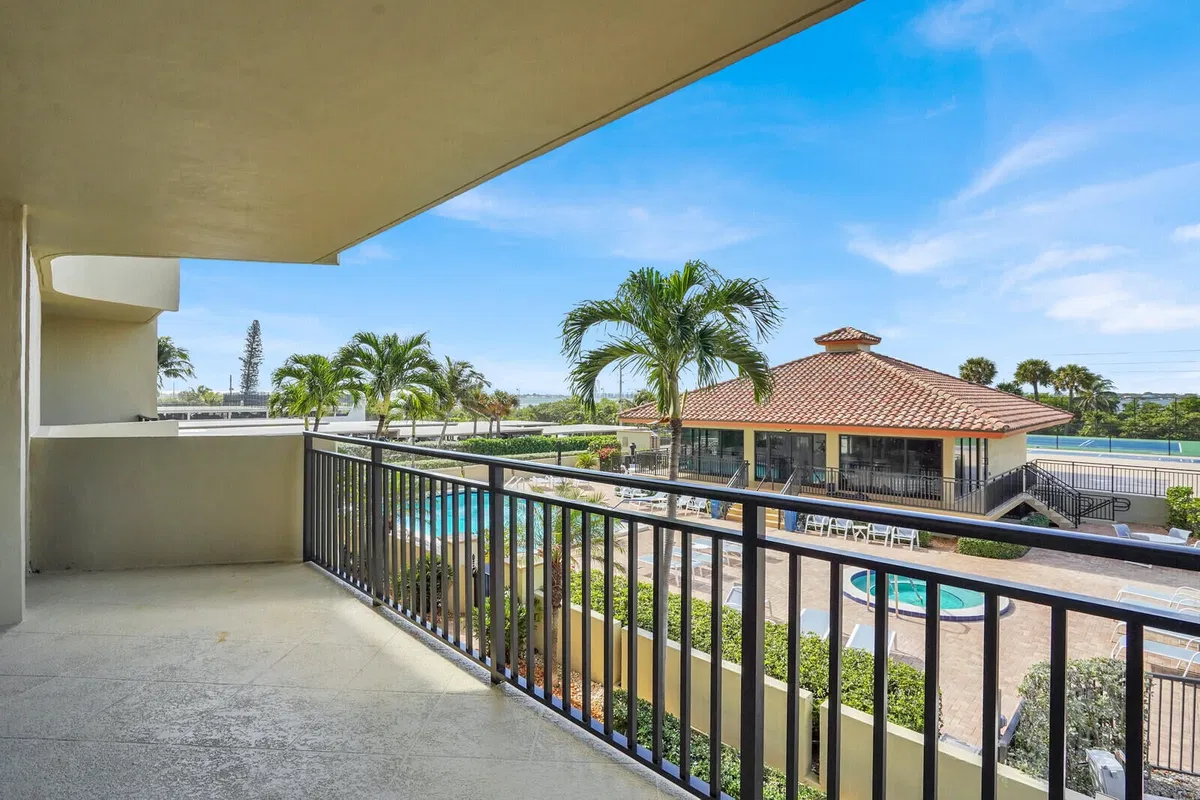 Singer Island Unit 1d photo 40