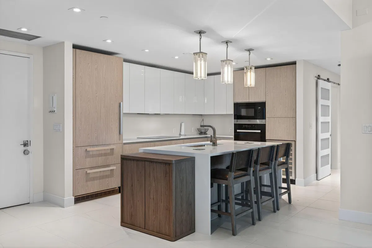 Amrit Ocean Resort & Residences Unit 1103p photo 7