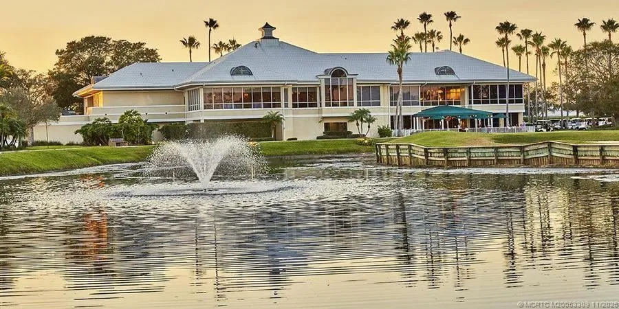 Monarch Country Club Residence photo 28