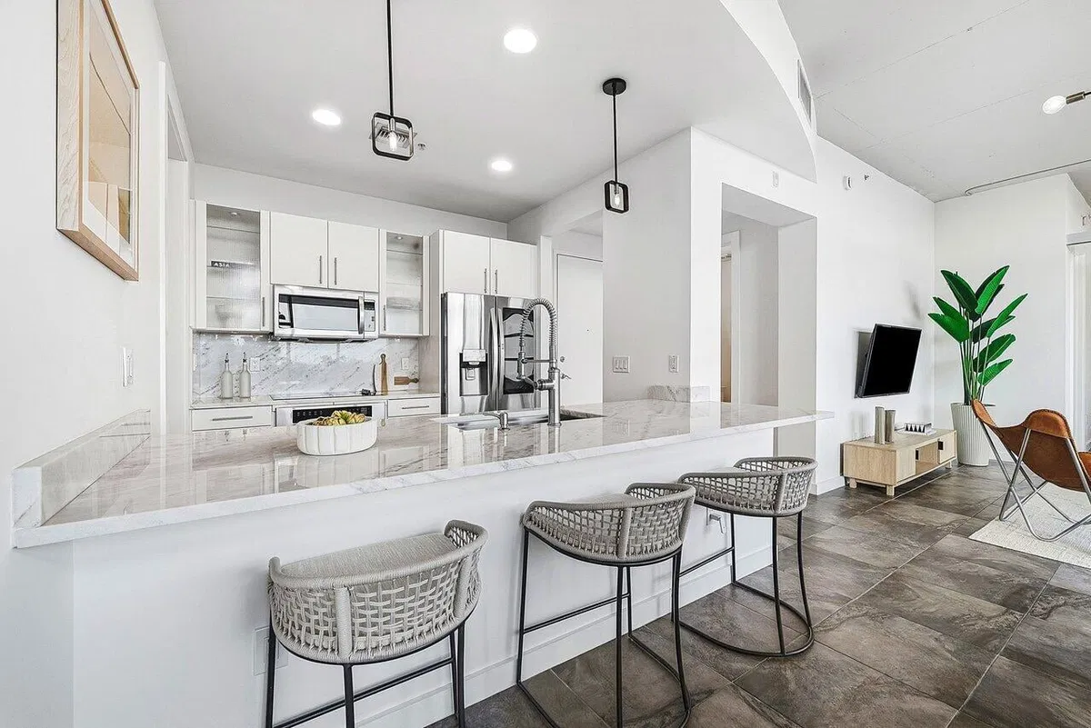 The Meridian Unit 403 photo 7