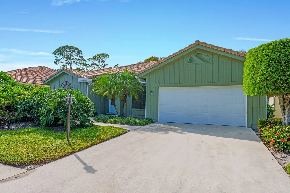 Residence photo 4
